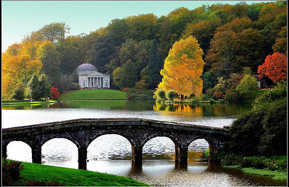 Stourhead © Russ Thomas - C