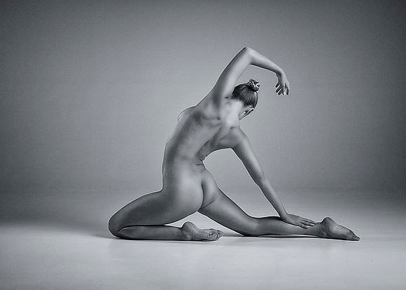 Body Triangle © Doug Watson - C