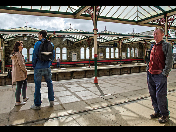 Brief Encounter © Andrew Dow - HC