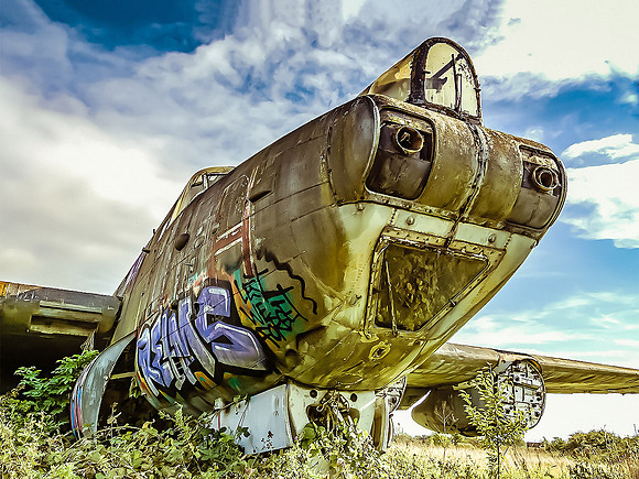 Shackleton at Rest © Brian Cole - HC