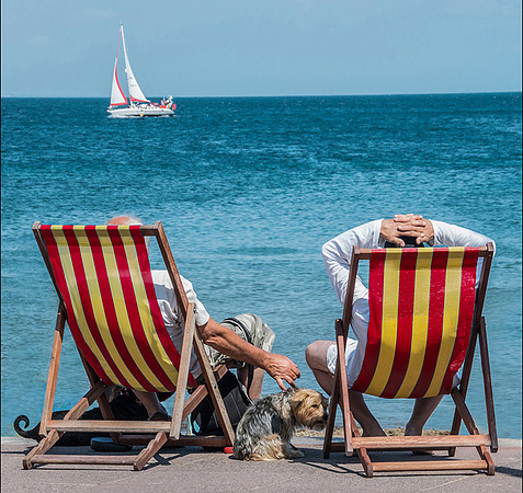 Relaxing by the Sea © Phil Welch - HC