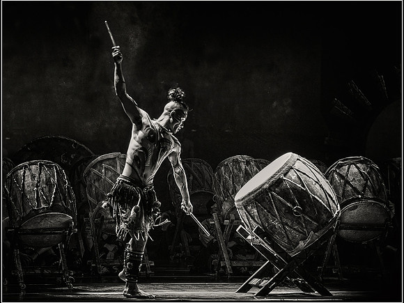 Yunnan Drummer © Dick Prior - 12