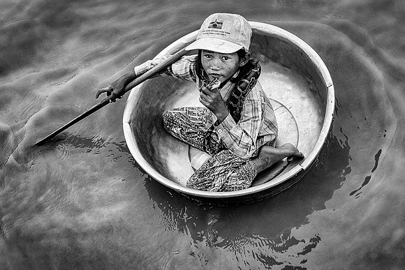 Tonle Sap girl © Dick Prior 2nd