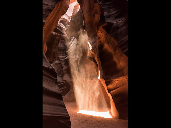 Light Ray, Antelope Canyon, Arizona © Paul Thomas - 2nd