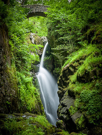 Aira Force © Ken Bound - C