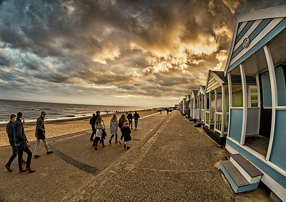 11 Southwold promenade © Dick Prior