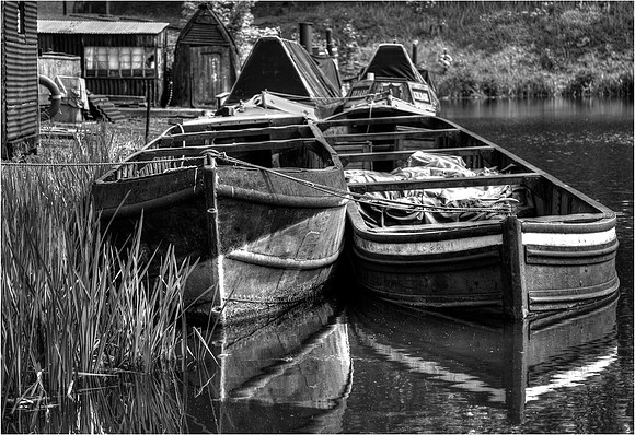 09 Butty Boats 2 © David P Howard