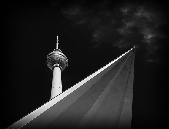 Skyward (Print) © Cliff Armstrong (20 points)